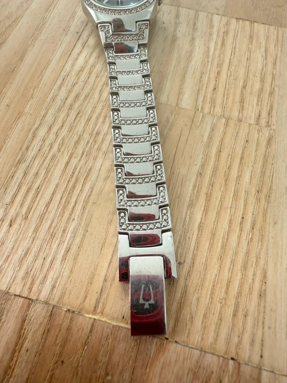 Bulova ladies 96L170 black dial silver tone watch NEW BATTERY